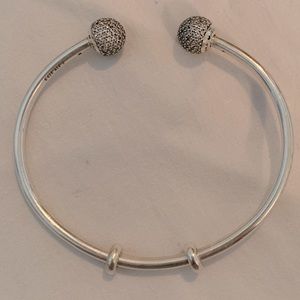 PANDORA MOMENTS Open Bangle